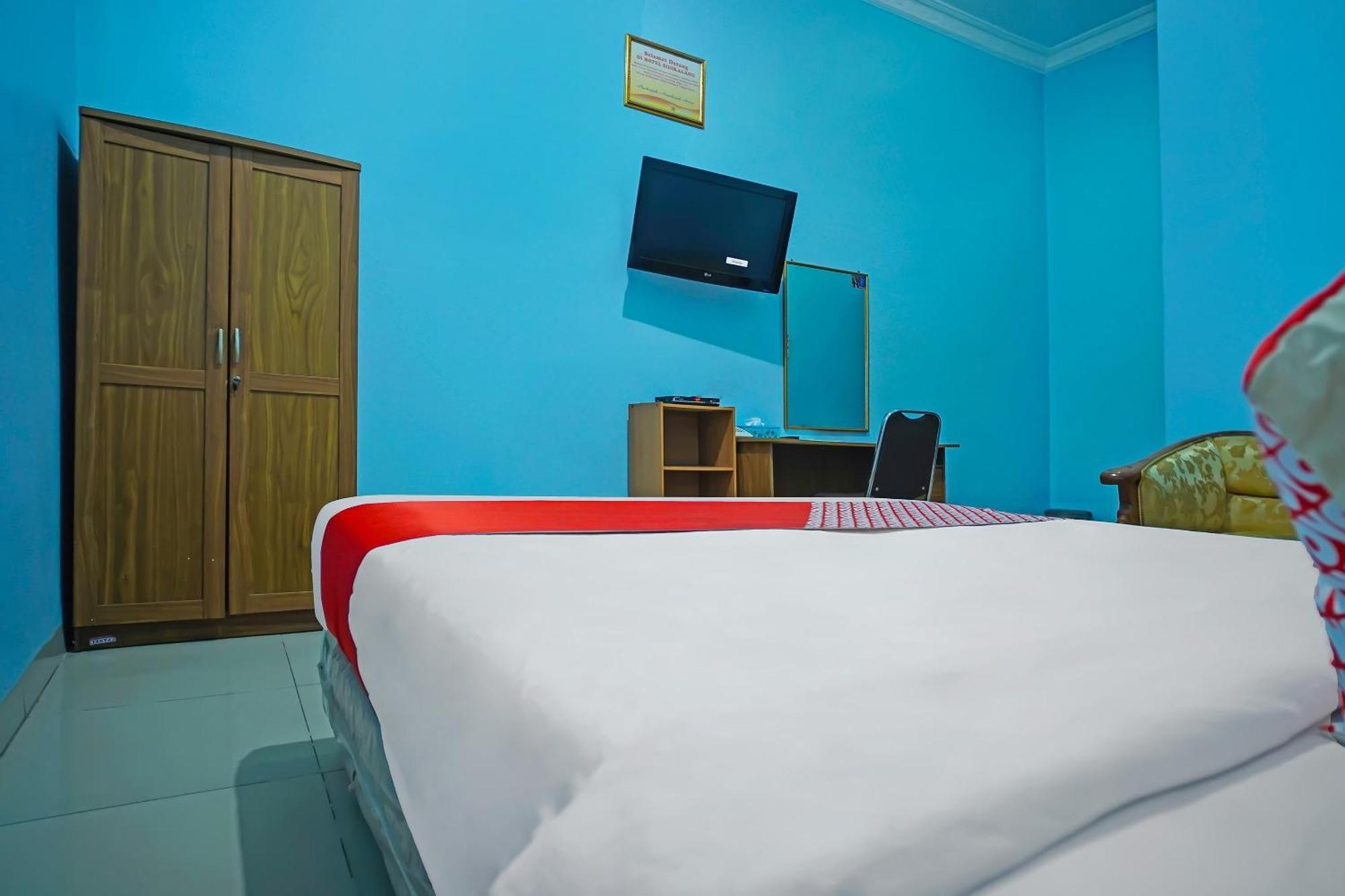 Oyo 92577 Hotel Sidikalang Near Kejaksaan Negeri Dairi Ngoại thất bức ảnh
