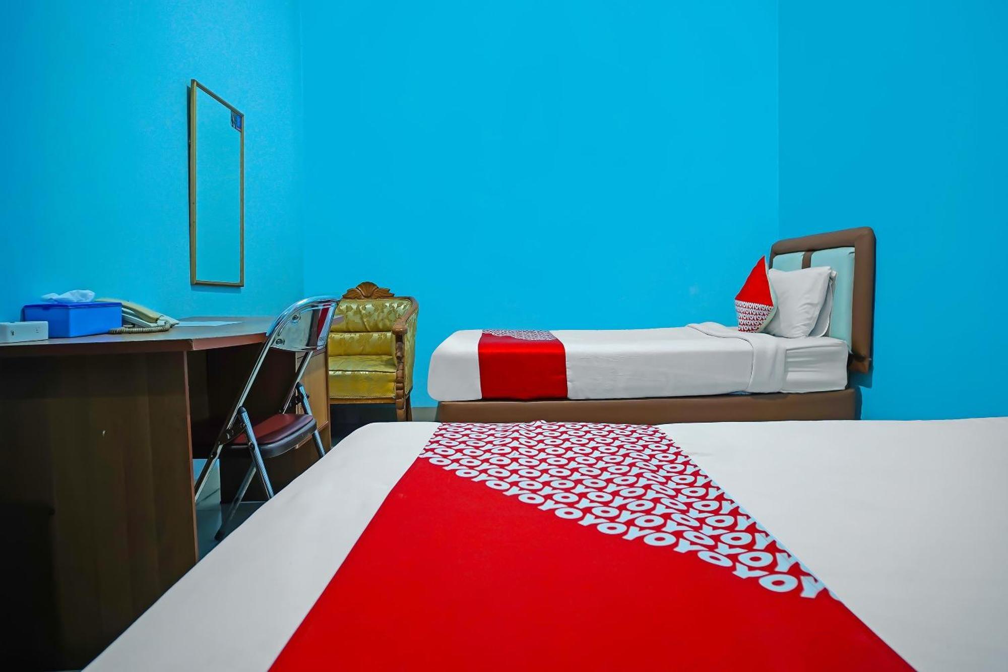 Oyo 92577 Hotel Sidikalang Near Kejaksaan Negeri Dairi Ngoại thất bức ảnh