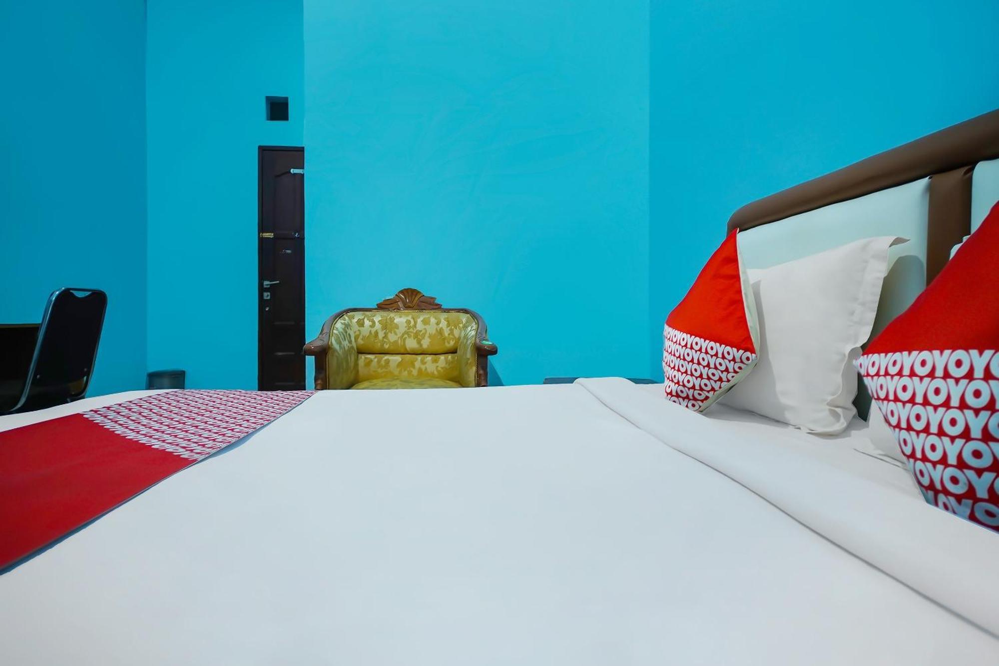 Oyo 92577 Hotel Sidikalang Near Kejaksaan Negeri Dairi Ngoại thất bức ảnh